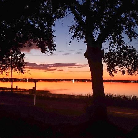 Pet-Friendly Auburndale House With Lake Views! Dış mekan fotoğraf